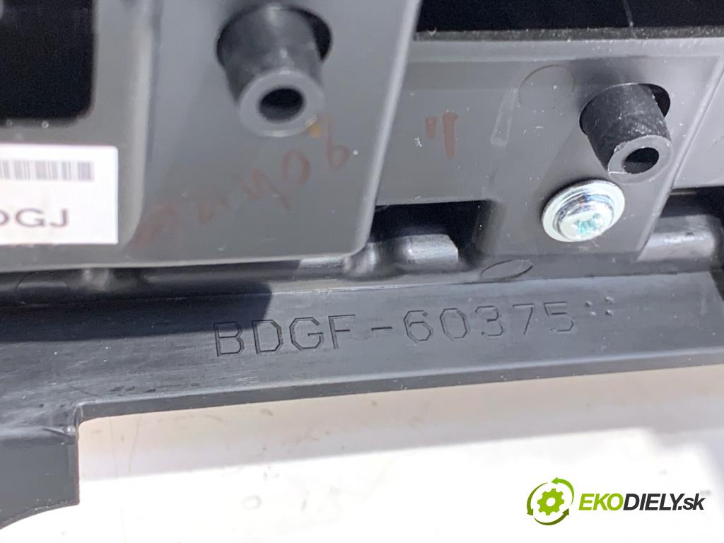 MAZDA 3 BP liftback 2019 132 kW SKYACTIV-X M Hybrid (BP2H) 1998 Mriežky kúrenia predný kryt BDGF-6471X
