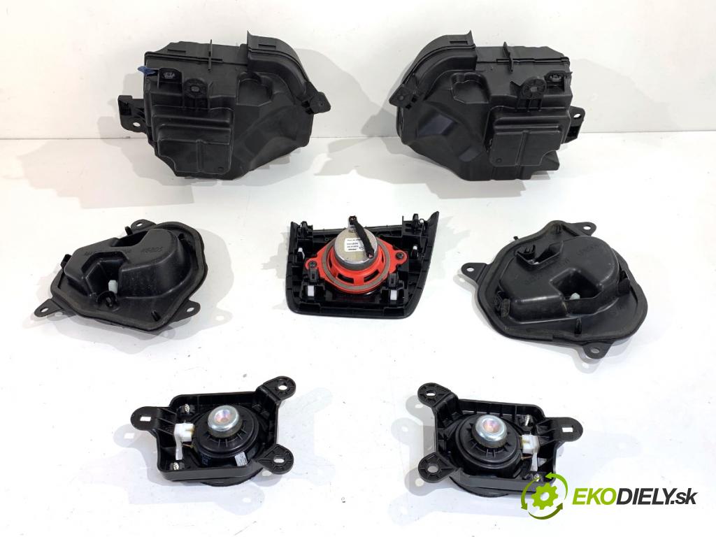 MAZDA 3 BP liftback 2019 132 kW SKYACTIV-X M Hybrid (BP2H) 1998 reproduktory BDJD6696Y BDJD6696X