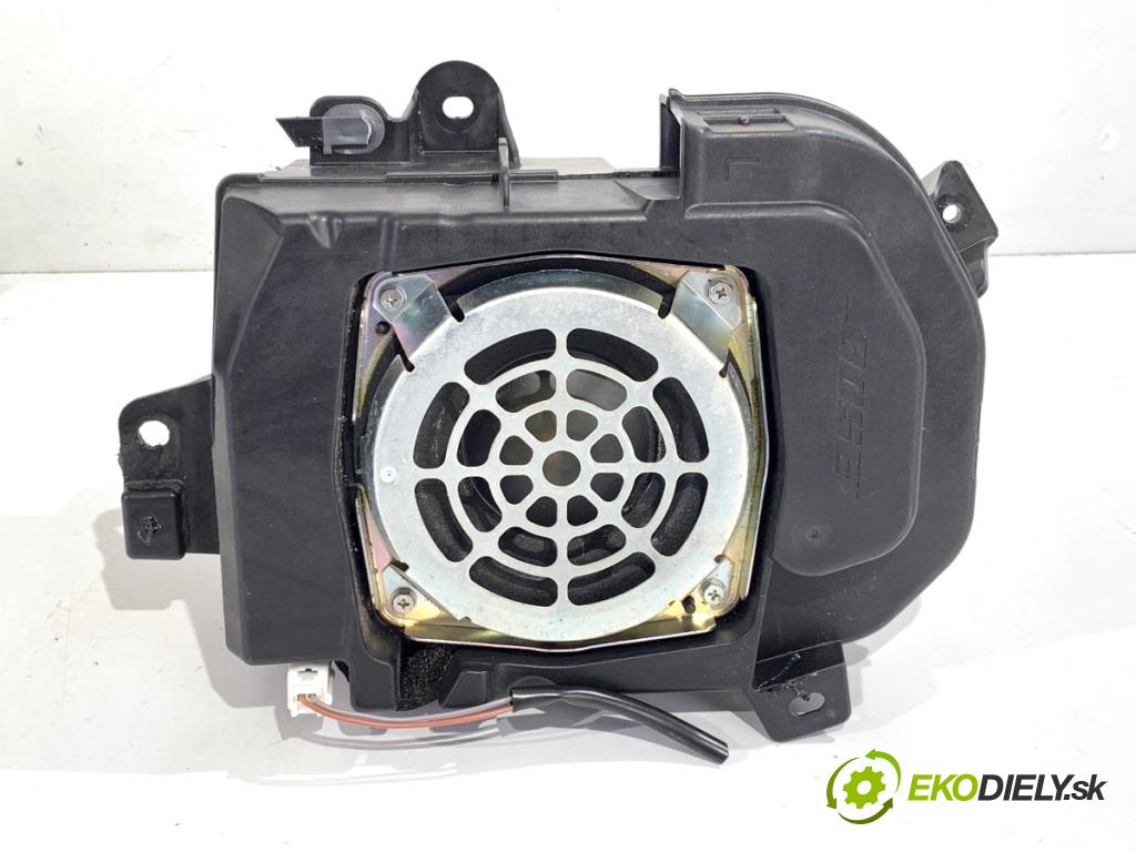 MAZDA 3 BP liftback 2019 132 kW SKYACTIV-X M Hybrid (BP2H) 1998 reproduktory BDJD6696Y BDJD6696X