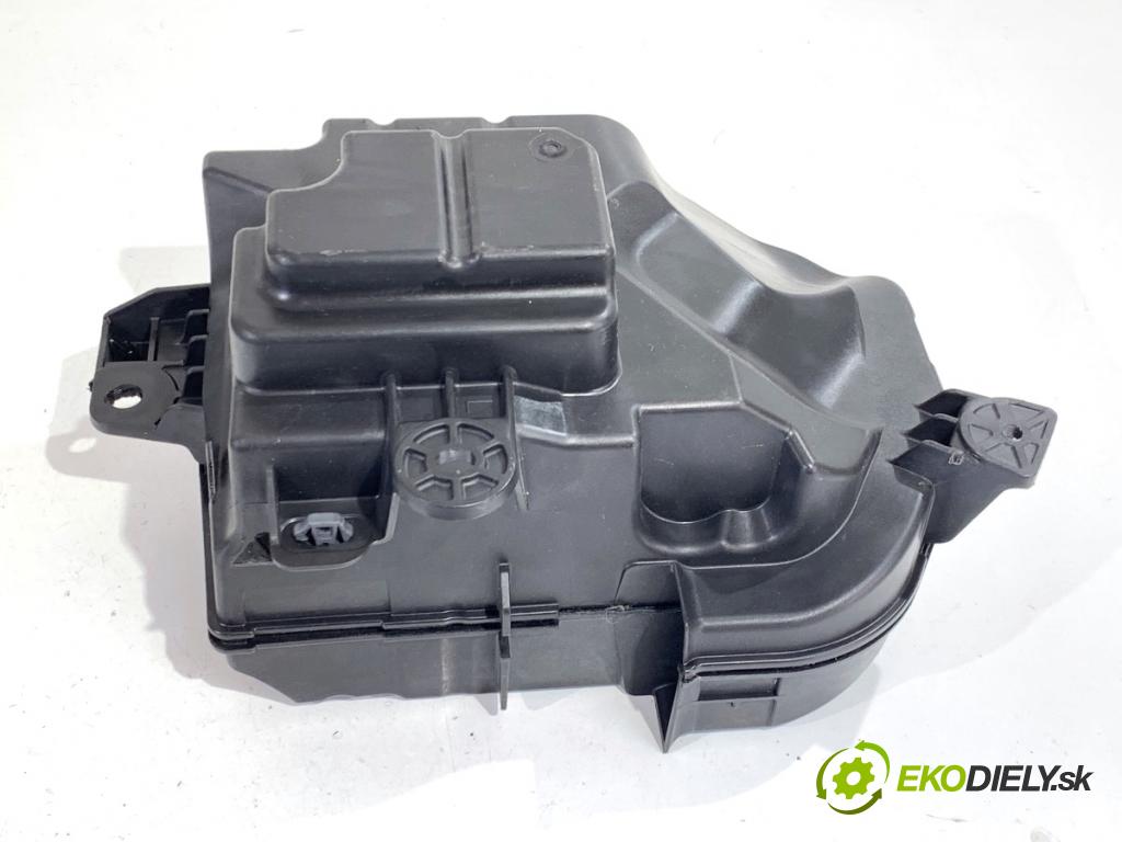 MAZDA 3 BP liftback 2019 132 kW SKYACTIV-X M Hybrid (BP2H) 1998 reproduktory BDJD6696Y BDJD6696X