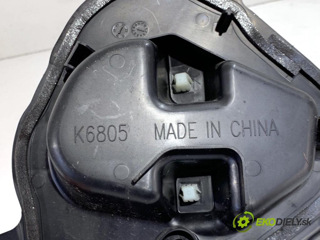 MAZDA 3 BP liftback 2019 132 kW SKYACTIV-X M Hybrid (BP2H) 1998 reproduktory BDJD6696Y BDJD6696X