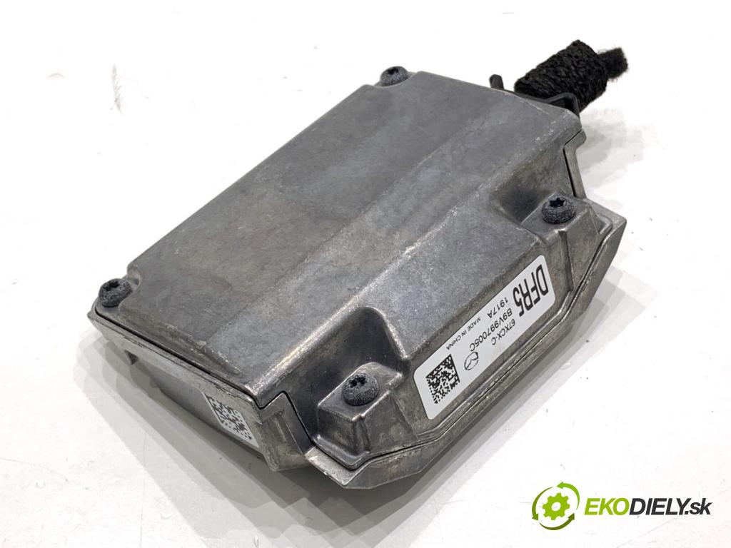 MAZDA 3 BP liftback 2019 132 kW SKYACTIV-X M Hybrid (BP2H) 1998 KAMERA okna prednej DFR567XCX-C