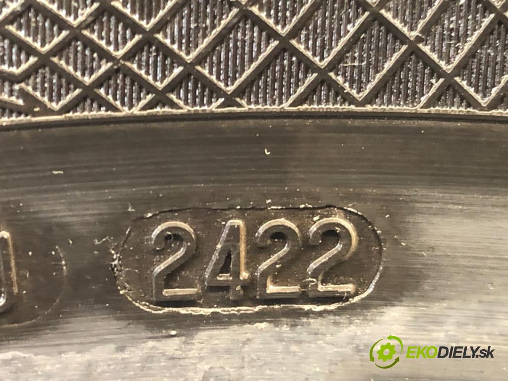--- ---      PNEUMATIKA: zima 1X 235/55 19" CONTINENTAL