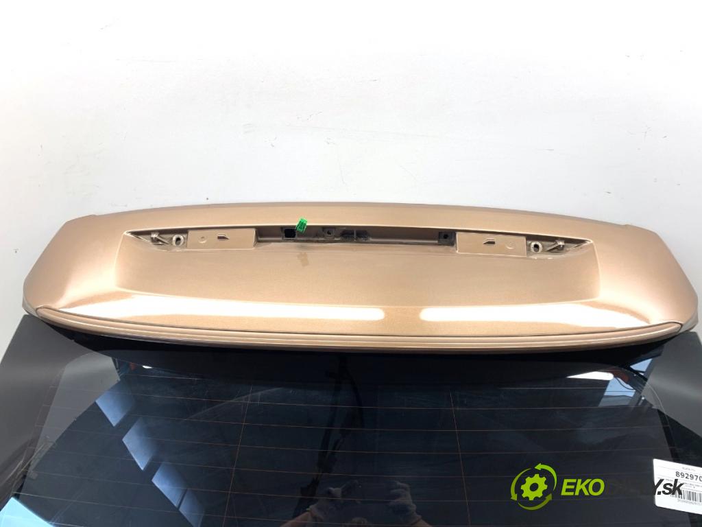 VOLVO XC60 I SUV 2012 158 kW D5 AWD 2400 kapota zadní část 494-46