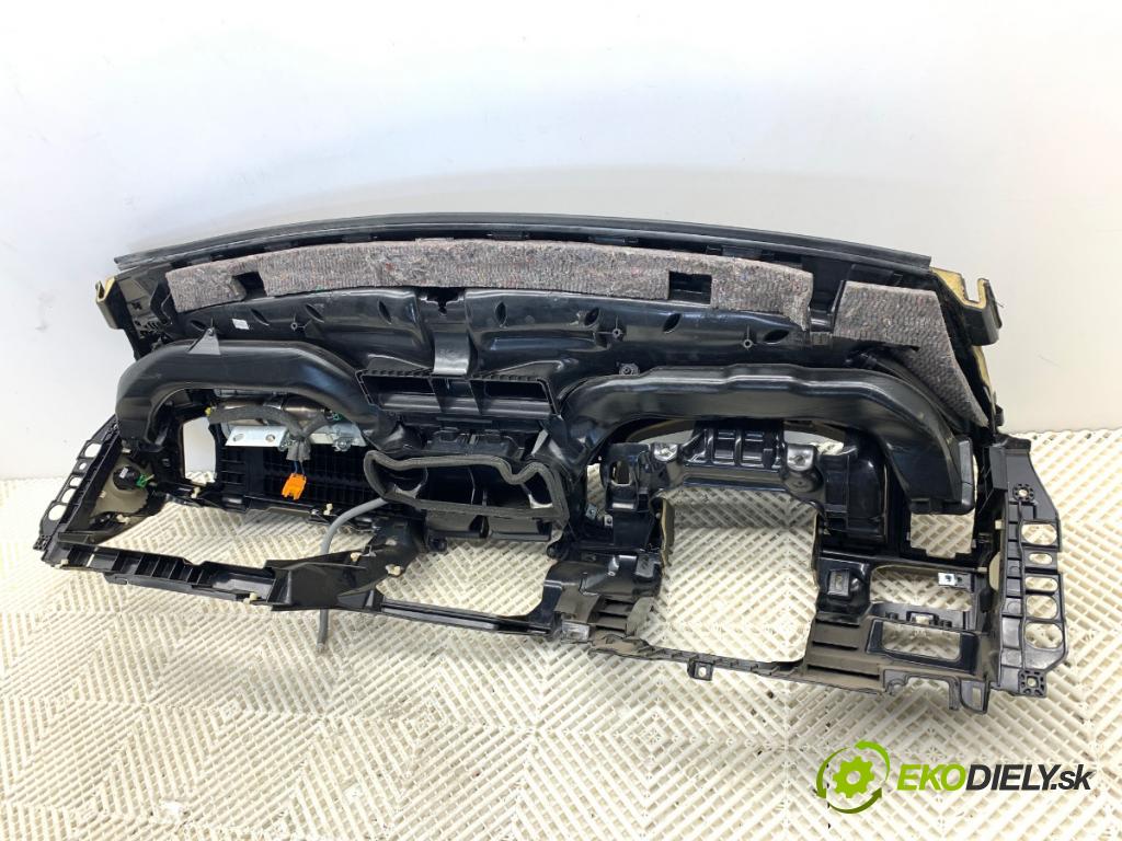 VOLVO XC60 I SUV 2012 158 kW D5 AWD 2400 Palubná doska VANKÚŠ: spolujazdca