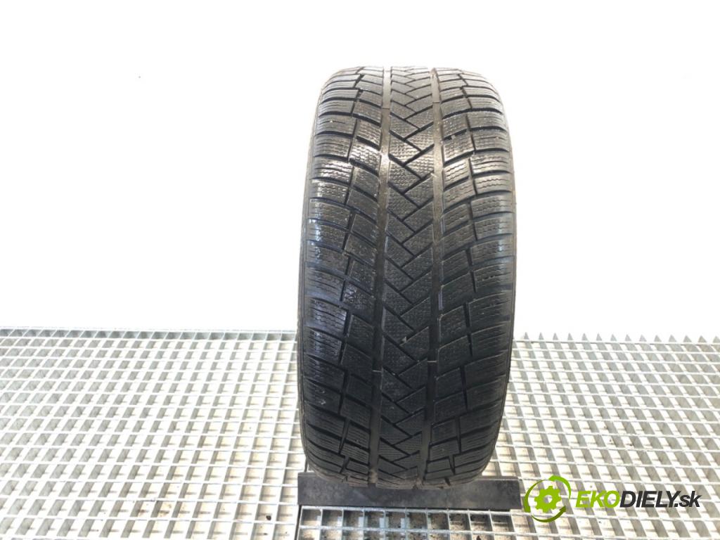 --- ---      PNEUMATIKY: zima 1X 245/40 19