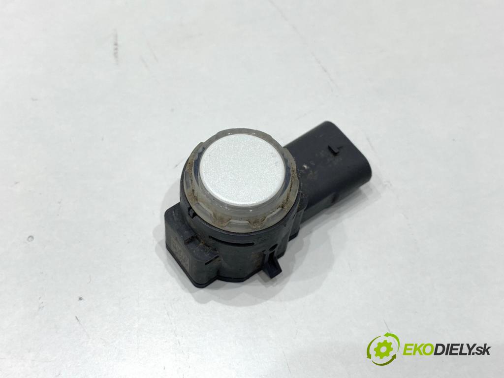 MAZDA 3 BP liftback 2019 132 kW SKYACTIV-X M Hybrid (BP2H) 1998 Snímač PDC B0J867UC1