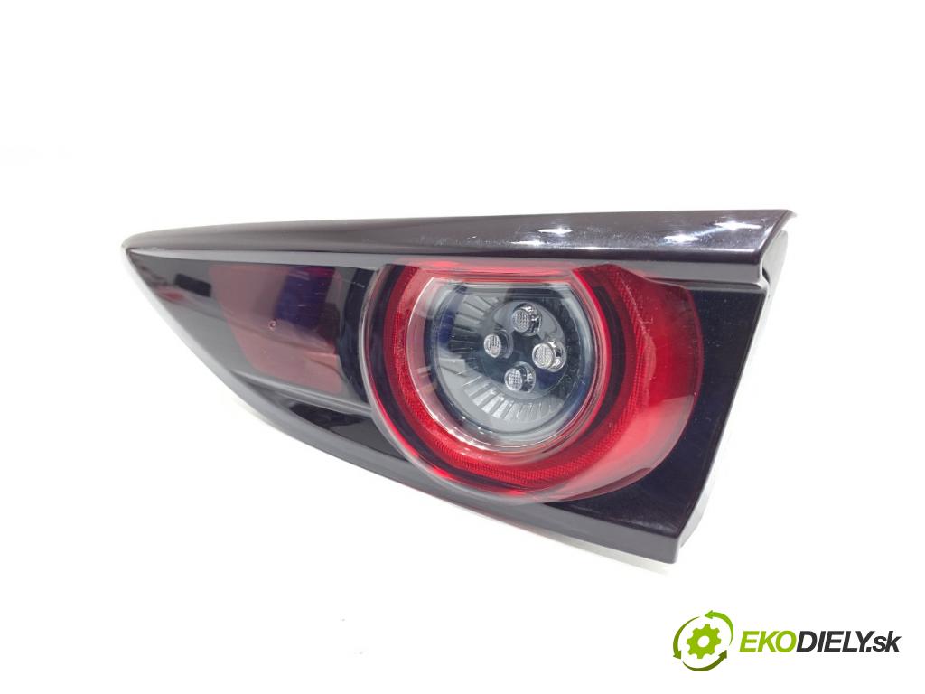 MAZDA 3 BP liftback 2019 132 kW SKYACTIV-X M Hybrid (BP2H) 1998 Svetlo zad pravá vnútorná  (Kľučka dverí ostatné)