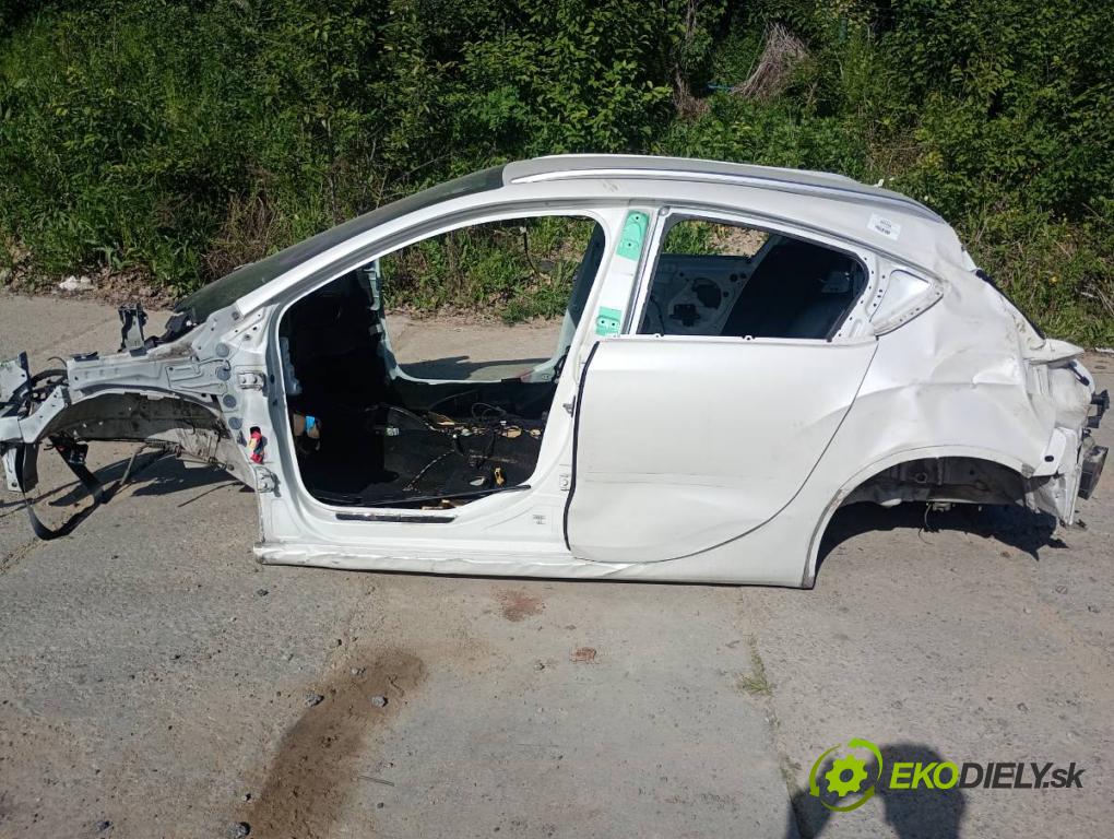 DS DS 4 / DS 4 CROSSBACK liftback 2018 88 kW 1.6 BlueHDi 120 1560 KAROSERIA ČTVRŤÁK blatník práh střecha PODŁUŻNICA