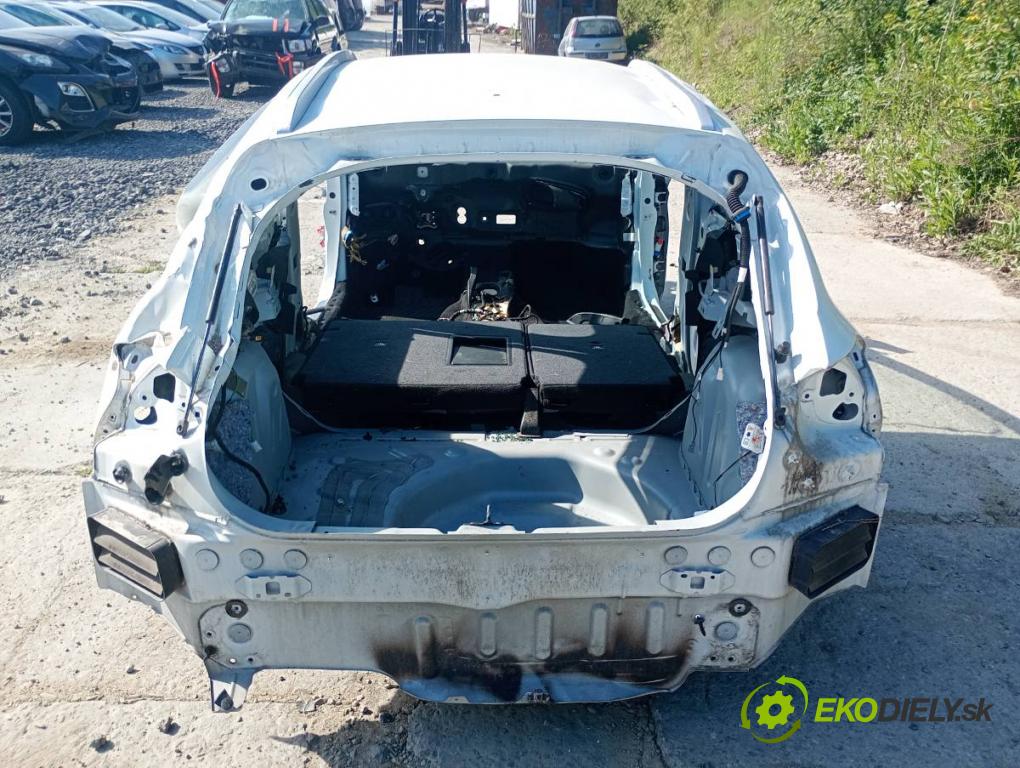 DS DS 4 / DS 4 CROSSBACK liftback 2018 88 kW 1.6 BlueHDi 120 1560 KAROSERIA ČTVRŤÁK blatník práh střecha PODŁUŻNICA