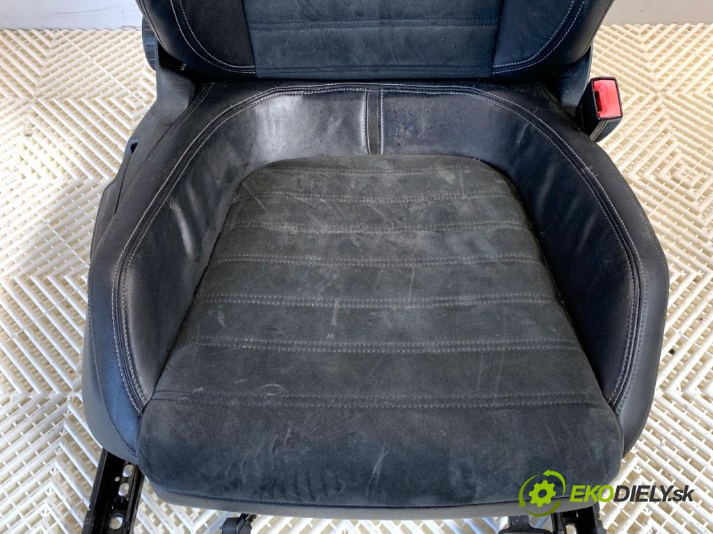 VW PASSAT CC B6 coupe 2011 103 kW 2.0 TDI 1968 sedadlo pravý přední část