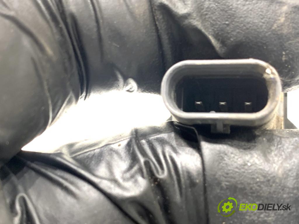 MAZDA 3 BP liftback 2019 132 kW SKYACTIV-X M Hybrid (BP2H) 1998 Snímač PDC B0J967UC1