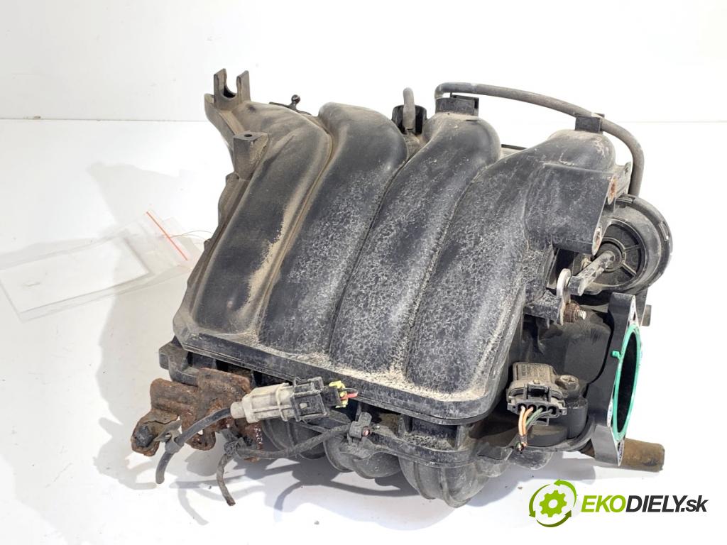 HYUNDAI ix35 SUV 2015 99 kW 1.6 1591 Potrubie sacie, sanie  (Sacie potrubie)