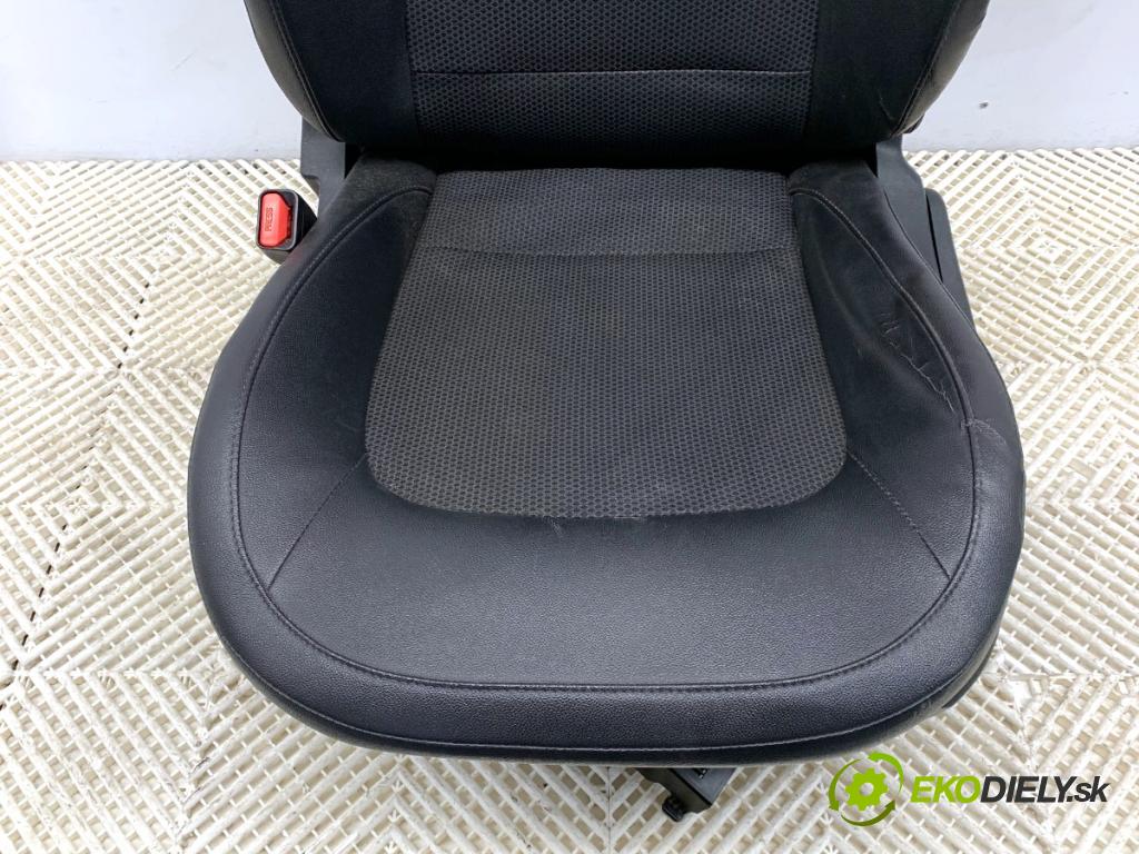 HYUNDAI ix35 SUV 2015 99 kW 1.6 1591 Sedadlo ľavy predný