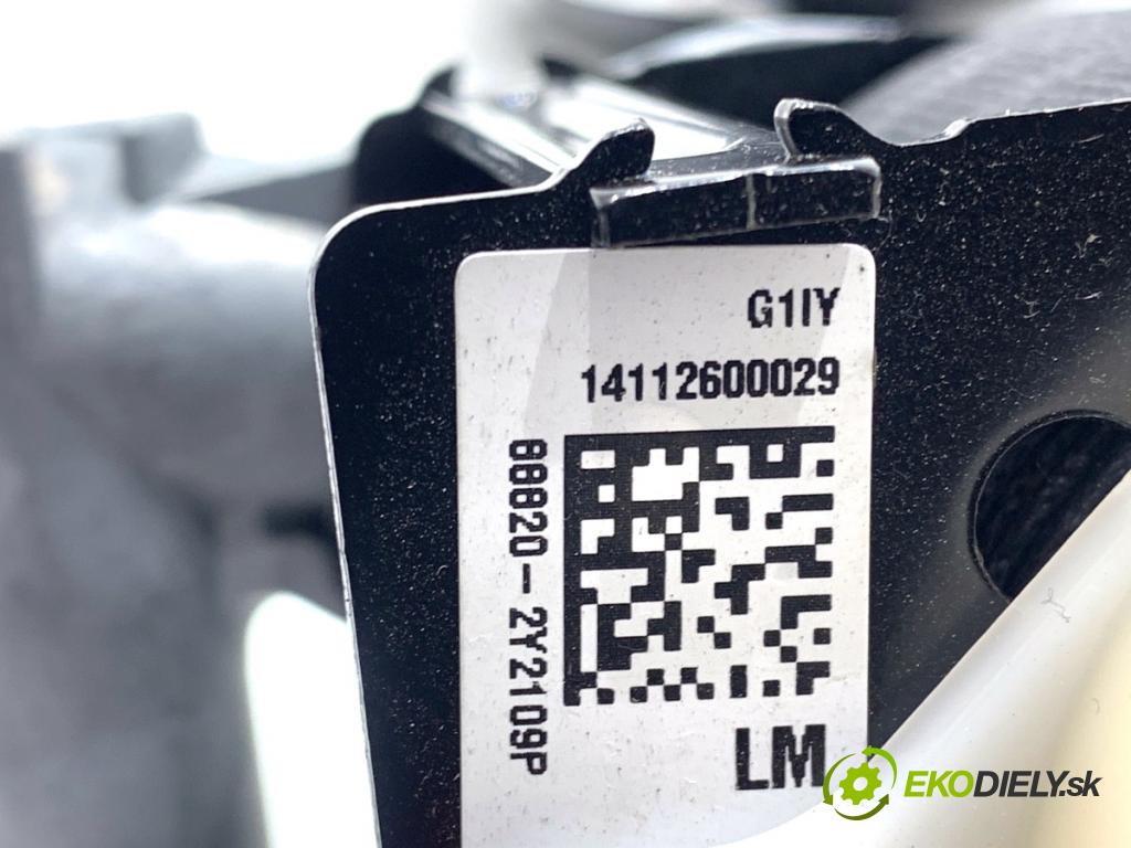 HYUNDAI ix35 SUV 2015 99 kW 1.6 1591 Držiak BEZPEČNOSŤ pravy predný 88820-2Y2109P