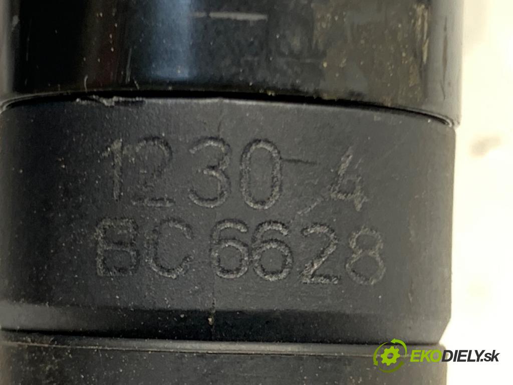 HYUNDAI ix35 SUV 2015 99 kW 1.6 1591 Cievka zapaľovacia 27301-2B100