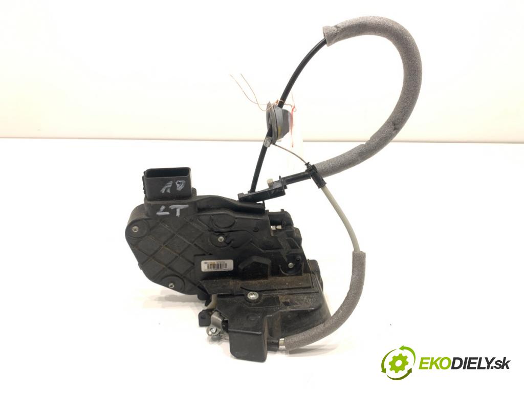 VOLVO XC60 I SUV 2012 158 kW D5 AWD 2400 zámok dveře levý zadní část 30799326