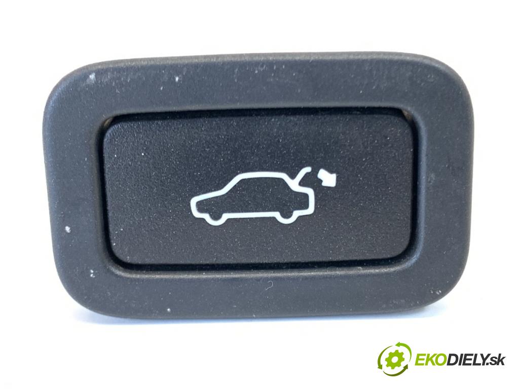VOLVO XC60 I SUV 2012 158 kW D5 AWD 2400 Prepínač otvárania dverí 31264960 (Prepínacie páčky pod volantom)