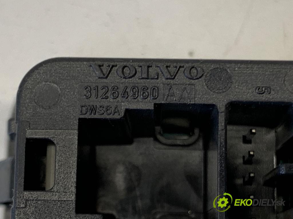 VOLVO XC60 I SUV 2012 158 kW D5 AWD 2400 Prepínač otvárania dverí 31264960 (Prepínacie páčky pod volantom)