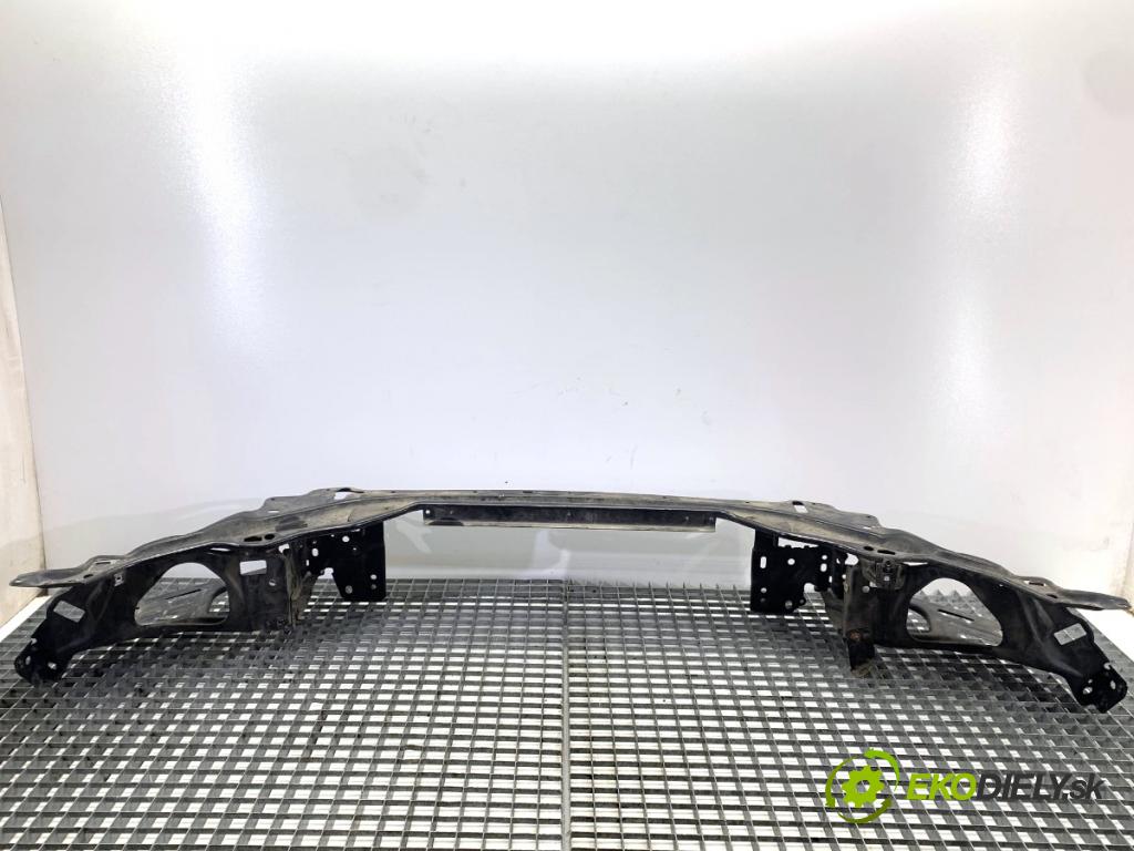 VOLVO XC60 I SUV 2012 158 kW D5 AWD 2400 Držiak predný 30762259 (Výstuha predná)