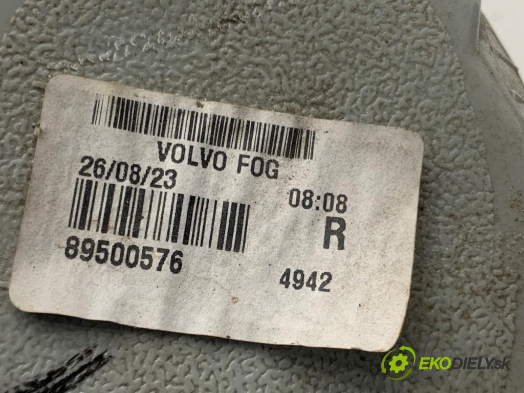 VOLVO XC60 I SUV 2012 158 kW D5 AWD 2400 světlo nárazníka pravý zadní část 89075245