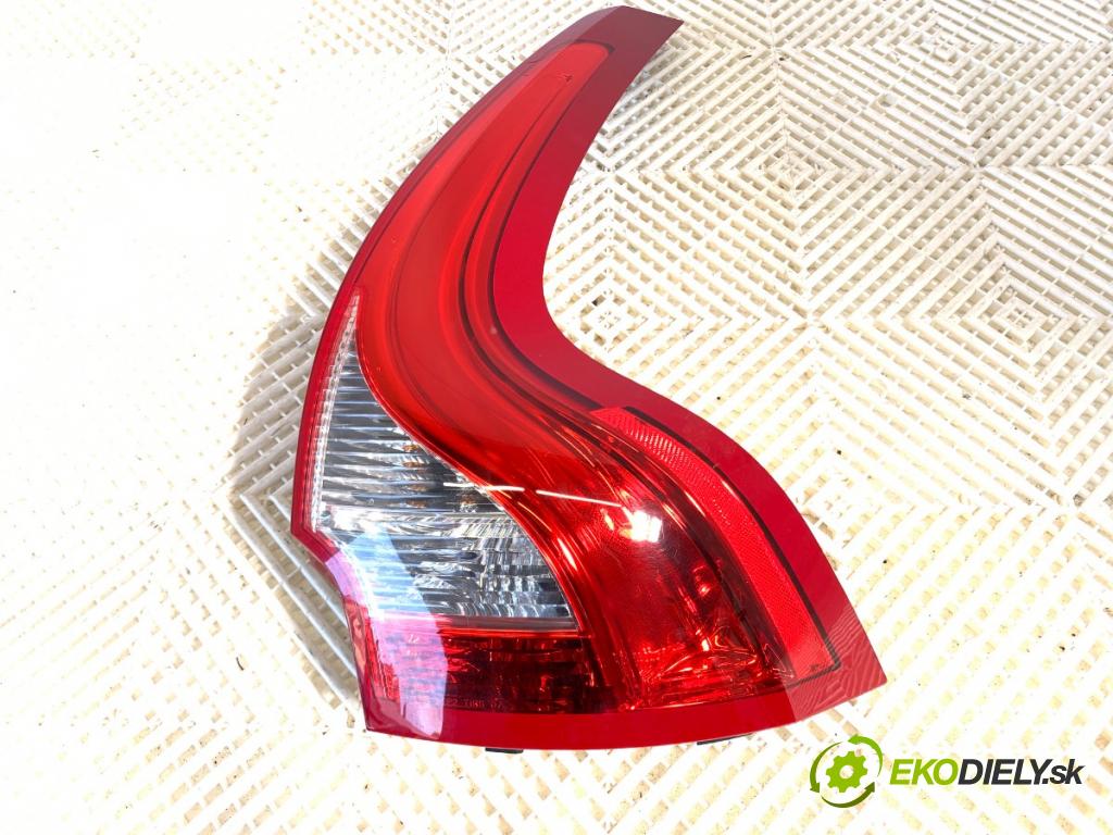 VOLVO XC60 I SUV 2012 158 kW D5 AWD 2400 světlo pravý zadní část 31323035