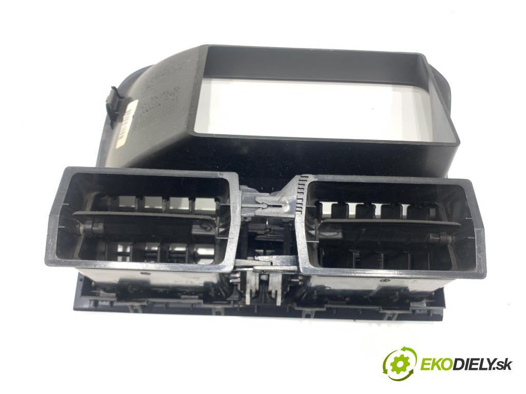 VOLVO XC60 I SUV 2012 158 kW D5 AWD 2400 Mriežky kúrenia predný 1284824