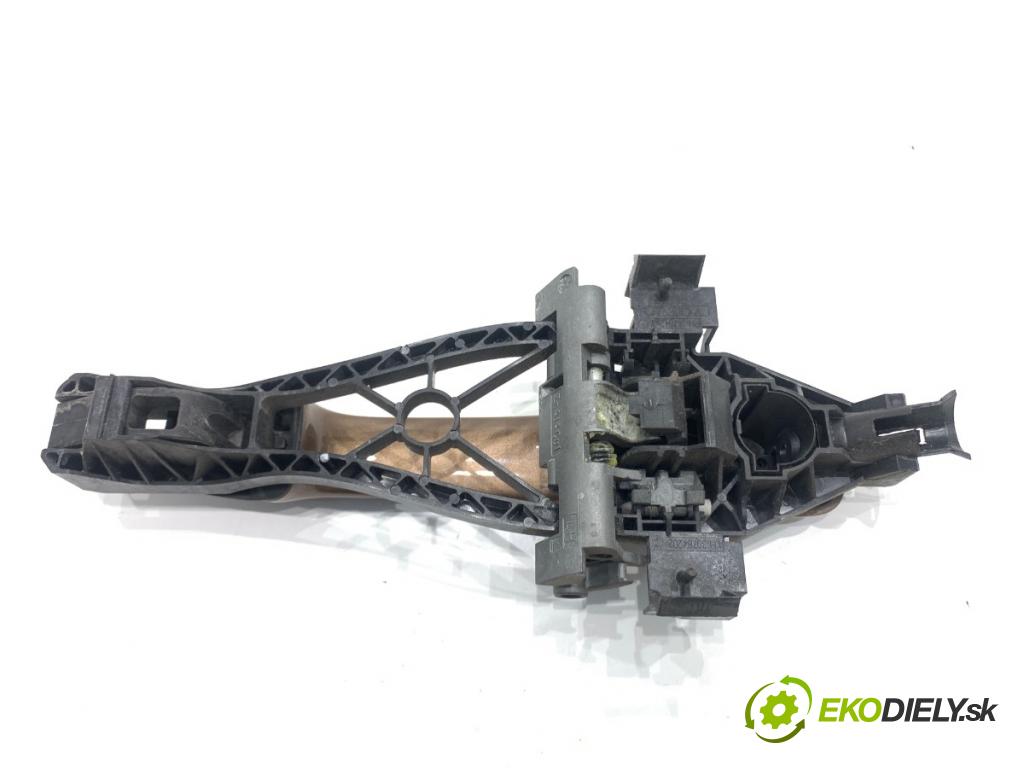 VOLVO XC60 I SUV 2012 158 kW D5 AWD 2400 Kľučka vonkajšia ľavy zad