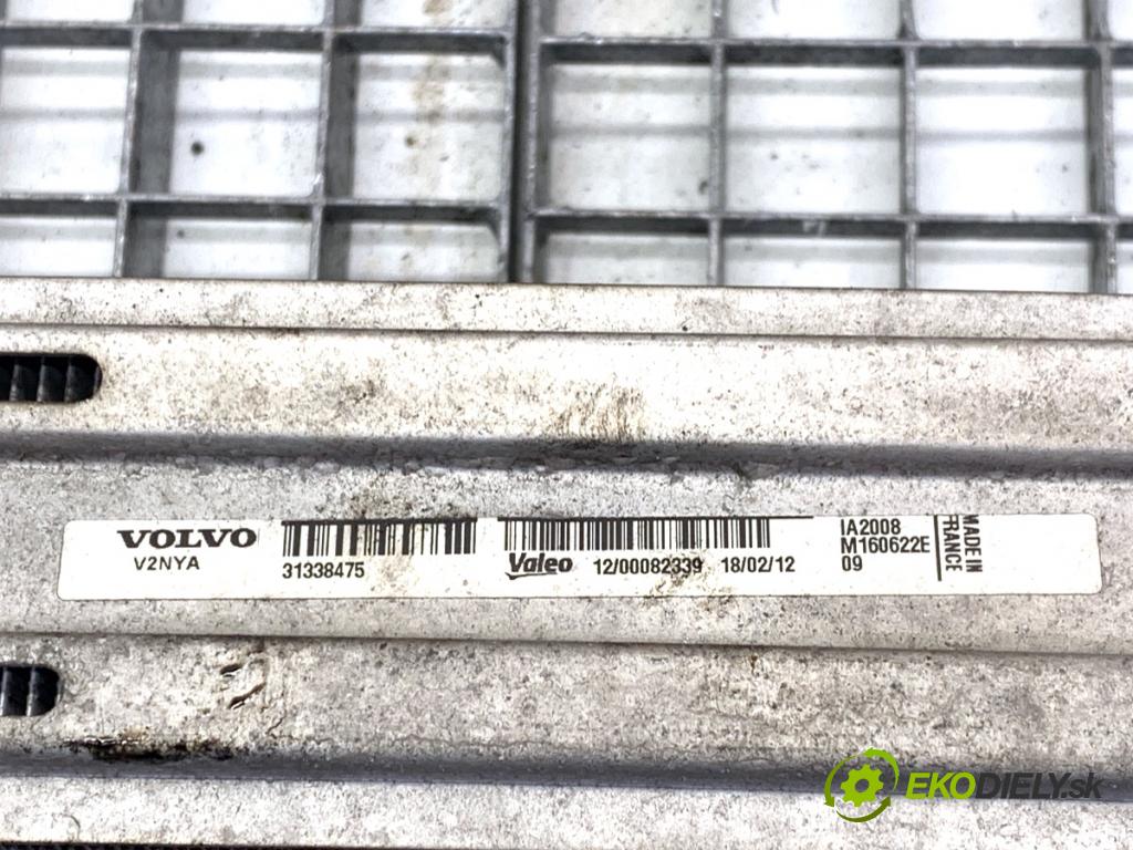 VOLVO XC60 I SUV 2012 158 kW D5 AWD 2400 intercooler 31338475 (Intercooler (chladič nasávaného vzduchu))