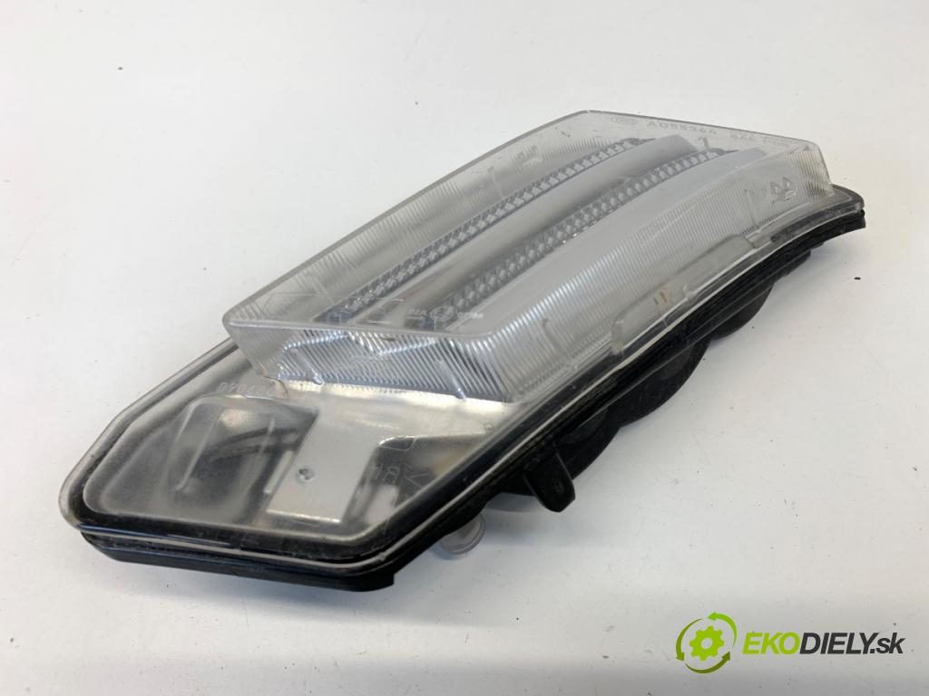 VOLVO XC60 I SUV 2012 158 kW D5 AWD 2400 Svetlo DRL: ľavy predný