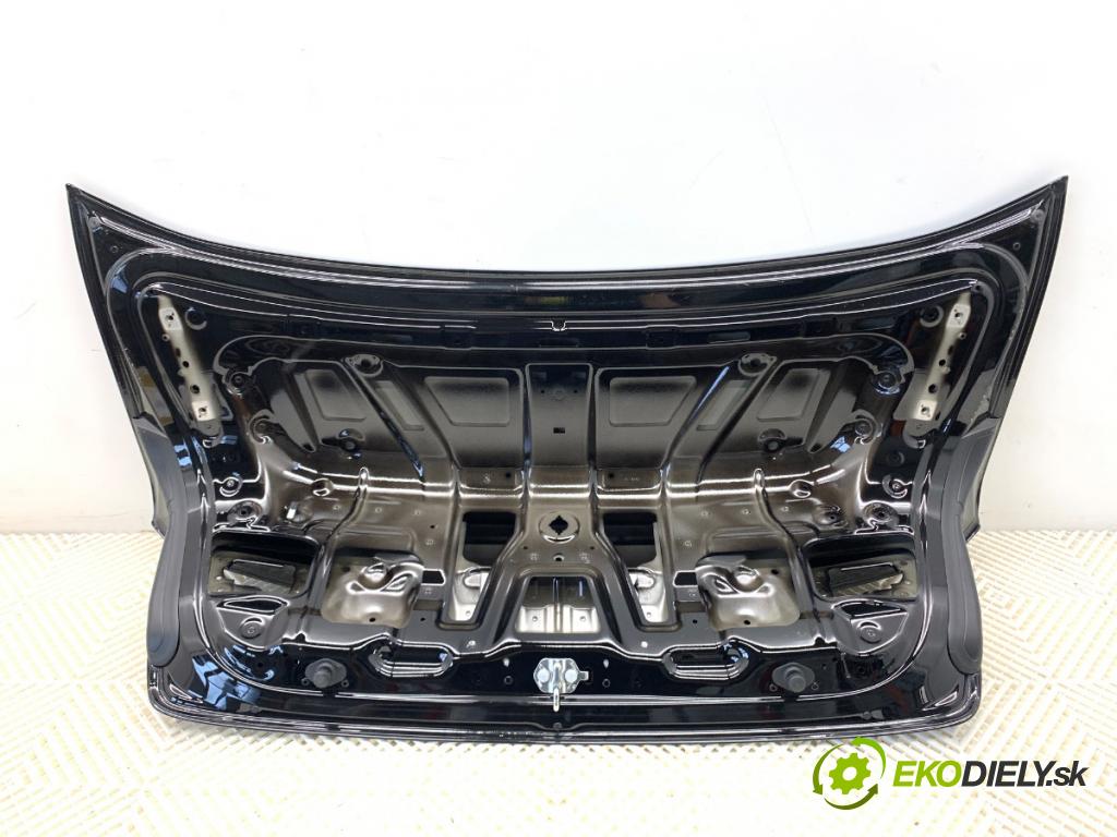 BMW G30 sedan 2020 140 kW 520 d xDrive 1995 kapota zadní část 668