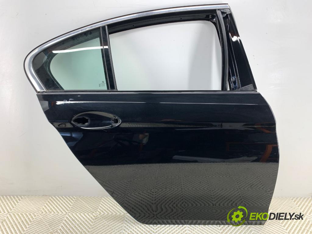 BMW G30 sedan 2020 140 kW 520 d xDrive 1995 Dvere pravy zad 668 