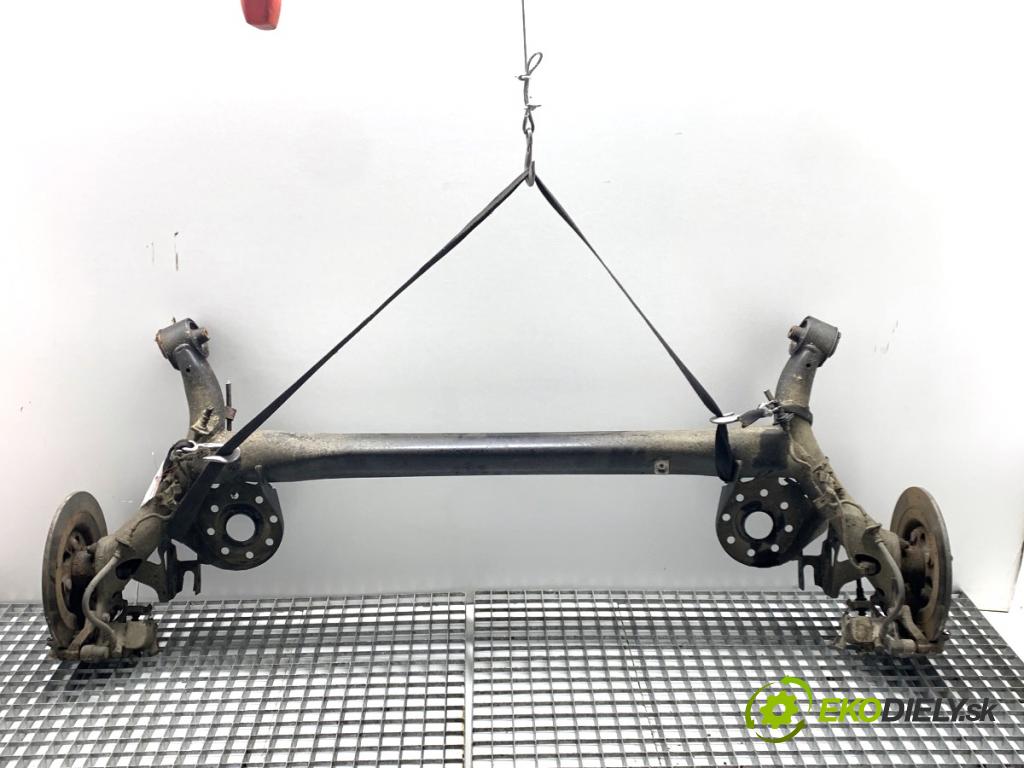 TOYOTA YARIS II liftback 2006 64 kW 1.3 VVT-i (SCP90_) 1298 Výstuha zad 