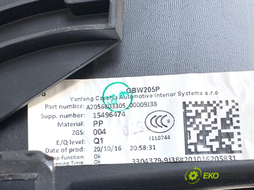 MERCEDES-BENZ KLASA C sedan 2016 270 kW C 450 AMG 4-matic (205.064) 2996 přihrádka kastlík spolujezdce  (Přihrádka (kastlík))