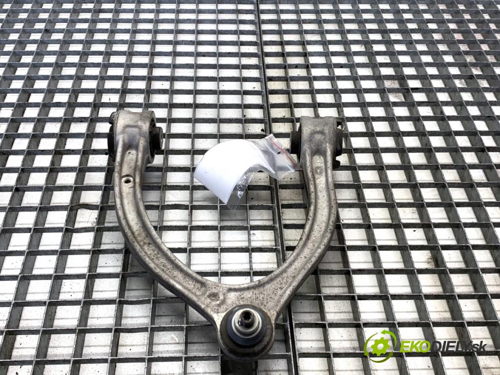 MERCEDES-BENZ KLASA C sedan 2016 270 kW C 450 AMG 4-matic (205.064) 2996 rameno levý přední část 