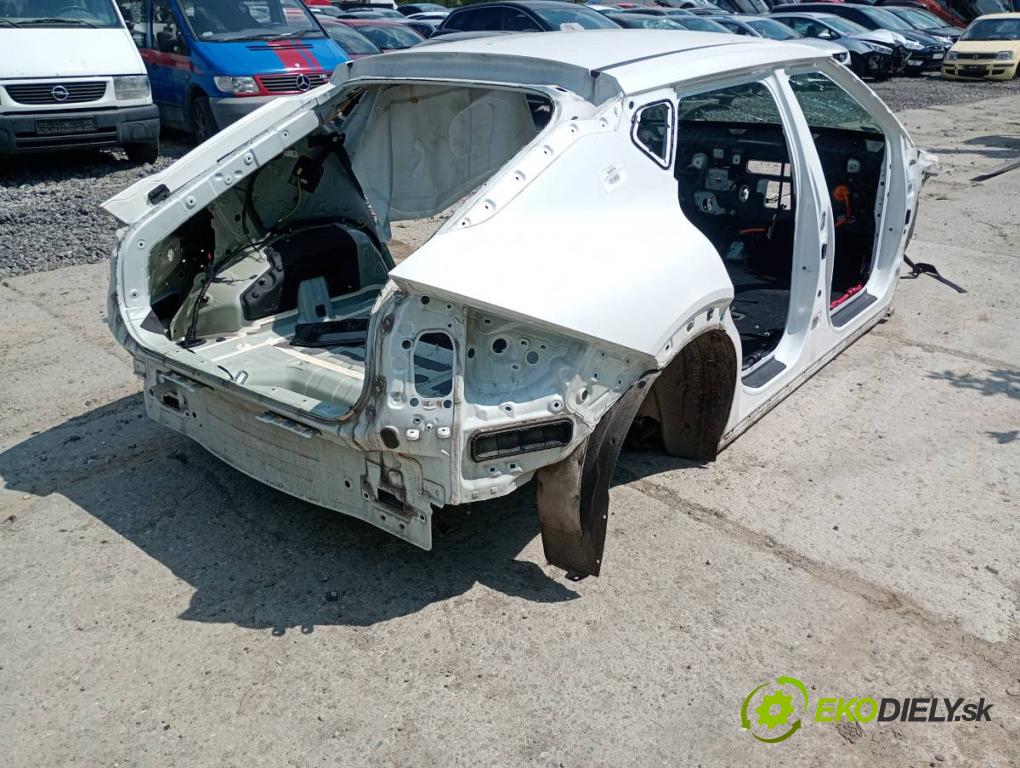 KIA EV6 liftback 2022 239 kW 77 AWD  KAROSERIA ČTVRŤÁK blatník práh střecha PODŁUŻNICA
