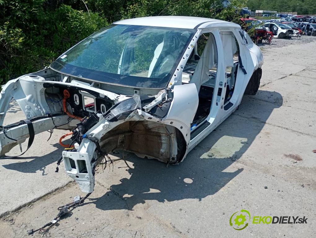 KIA EV6 liftback 2022 239 kW 77 AWD  KAROSERIA ČTVRŤÁK blatník práh střecha PODŁUŻNICA