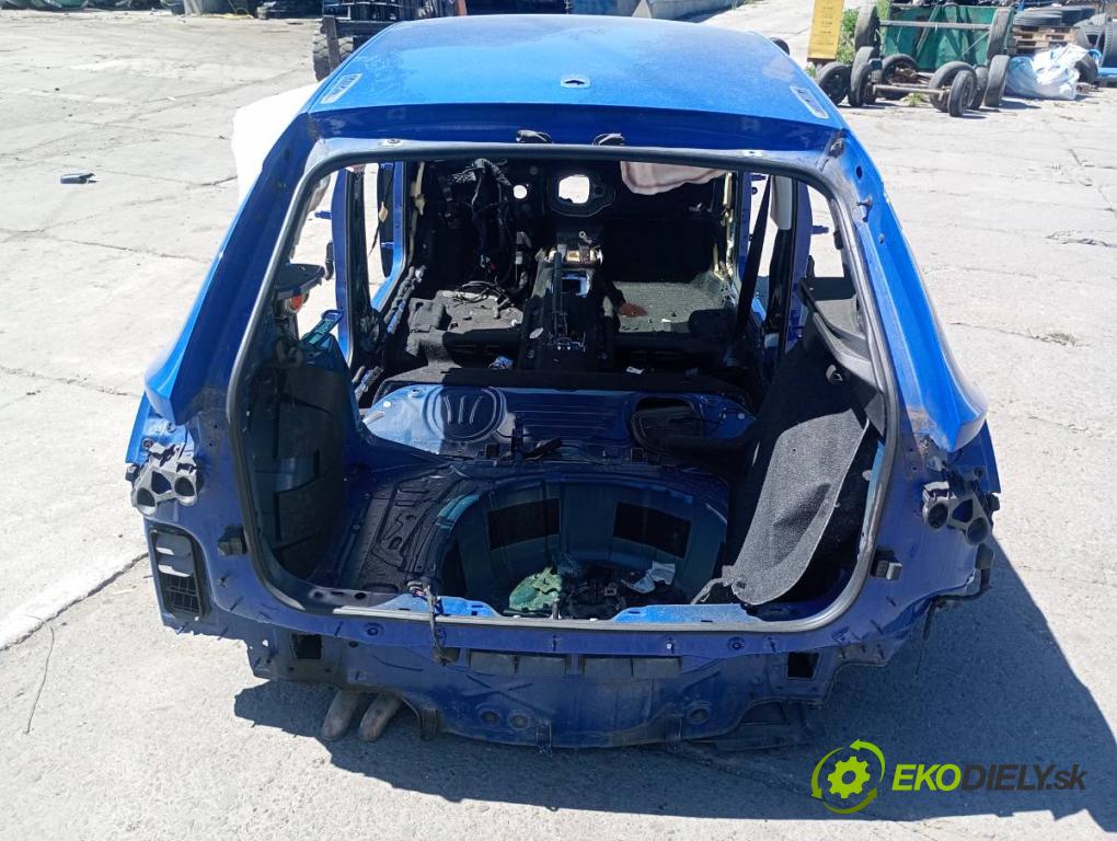 SKODA KAMIQ SUV 2020 110 kW 1.5 TSI 1495 karoséria ČTVRŤÁK: Blatník prah strecha PODŁUŻNICA