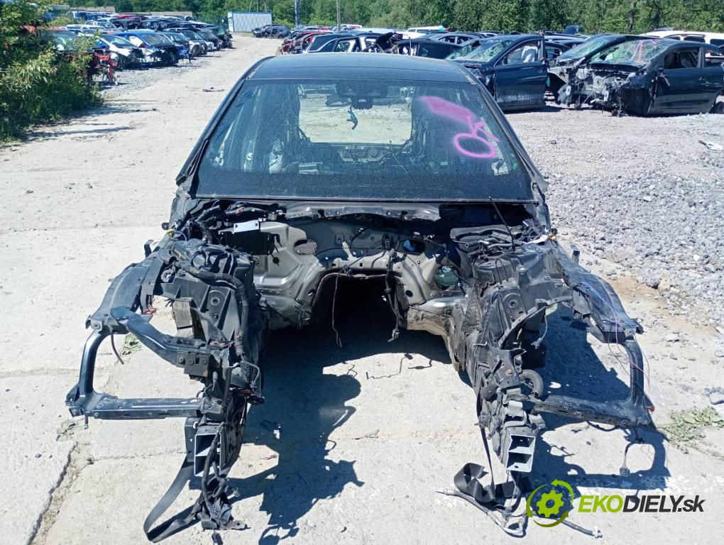 JAGUAR XF II Kombi 2018 177 kW 2.0 D AWD 1999 karoséria ČTVRŤÁK: Blatník prah strecha PODŁUŻNICA
