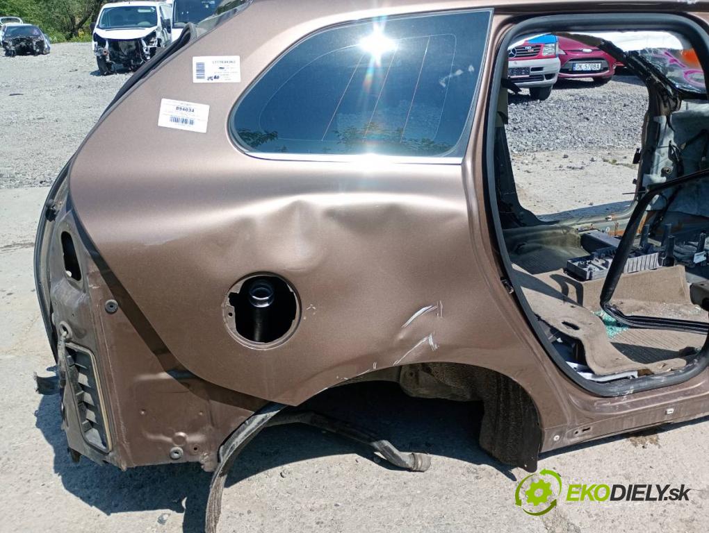 VOLVO XC60 I SUV 2012 158 kW D5 AWD 2400 KAROSERIA ČTVRŤÁK blatník práh střecha PODŁUŻNICA