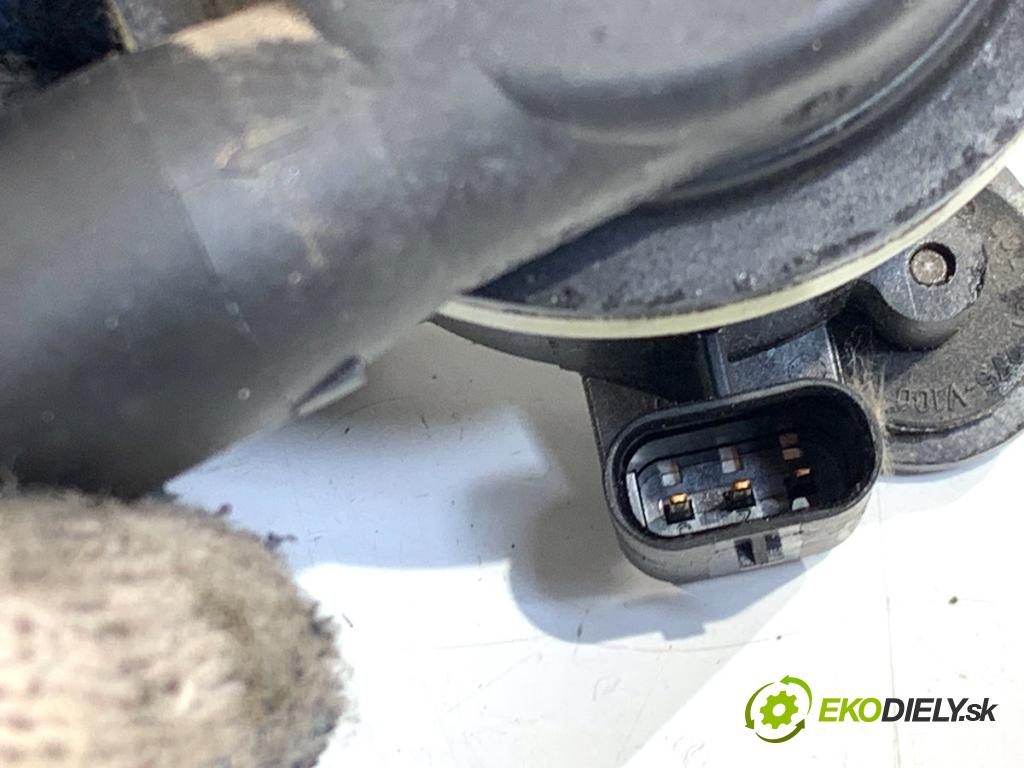 VW TOUAREG SUV 2016 206 kW 3.6 V6 FSI 3597 DALŠÍ: Pumpa vody 059121012B (Vodná pumpa)