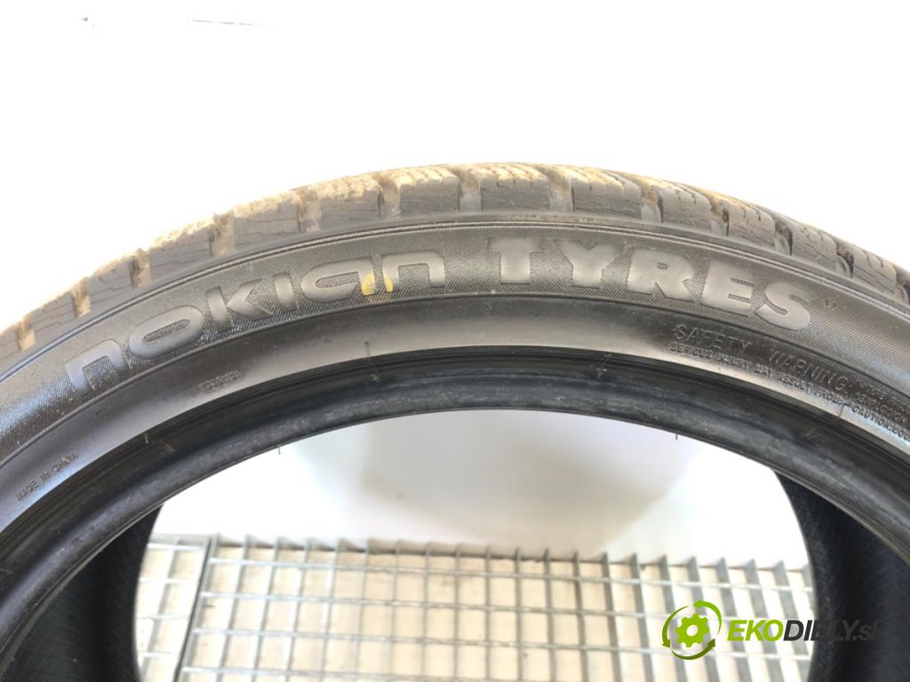 --- --- PNEUMATIKA: zima 2X 255/40 19" TYRE