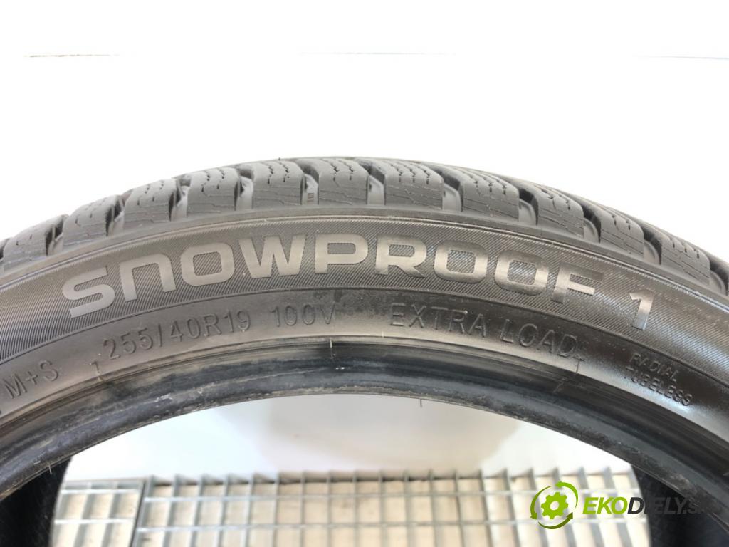 --- --- PNEUMATIKA: zima 2X 255/40 19" TYRE