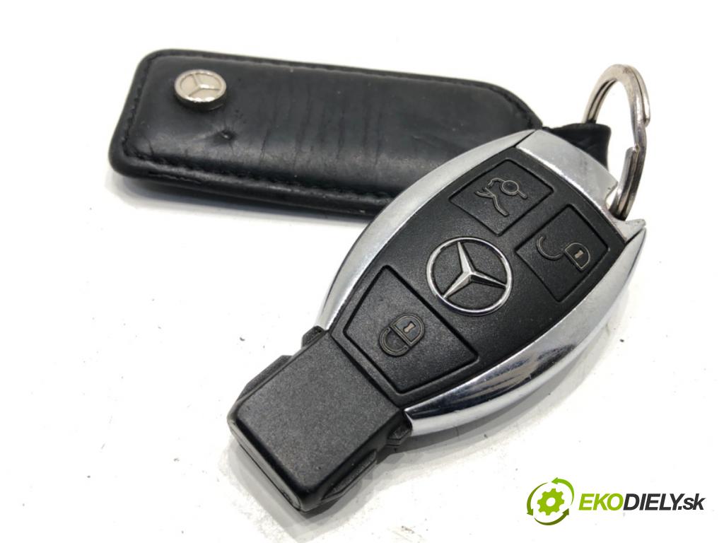 MERCEDES-BENZ KLASA C sedan 2016 270 kW C 450 AMG 4-matic (205.064) 2996 kľúč DÁLKOVÝ: 