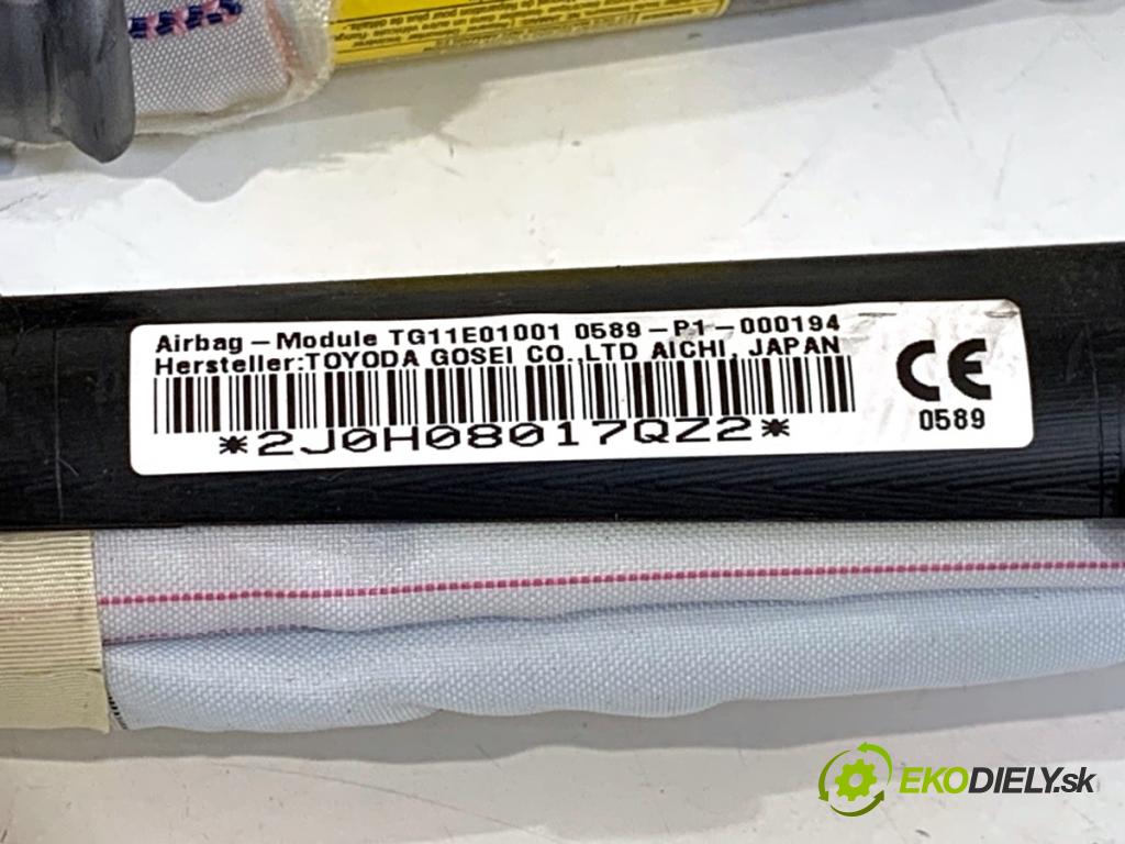 TOYOTA AURIS II Kombi 2017 73 kW 1.8 Hybrid (ZWE186_) 1798 Stropný ľavy