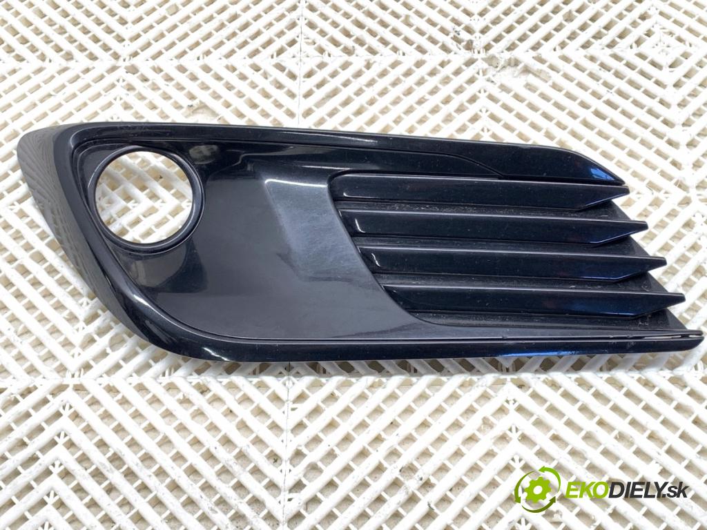 TOYOTA AURIS II Kombi 2017 73 kW 1.8 Hybrid (ZWE186_) 1798 Mriežky nárazníka ľavy predný 81482-02570
