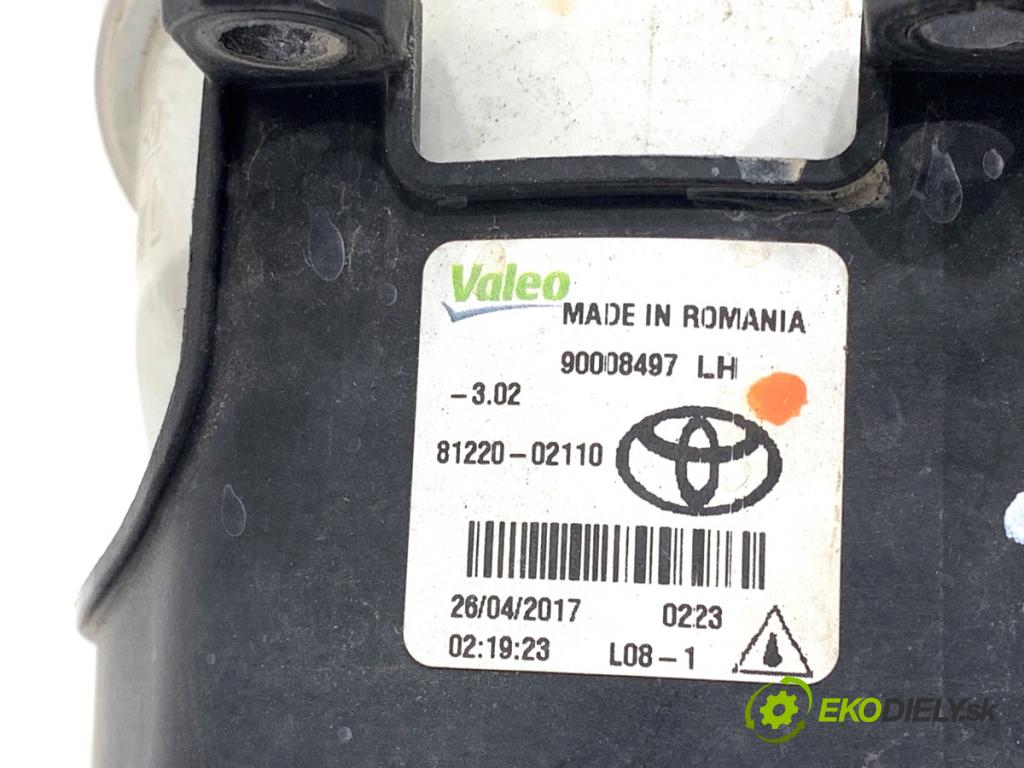 TOYOTA AURIS II Kombi 2017 73 kW 1.8 Hybrid (ZWE186_) 1798 hmlové svetlo, hmlovka levý přední část 81220-02110
