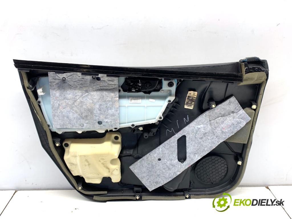 TOYOTA AURIS II Kombi 2017 73 kW 1.8 Hybrid (ZWE186_) 1798 ča dveře pravý přední část