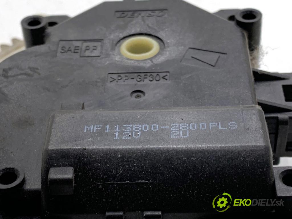 TOYOTA AURIS II Kombi 2017 73 kW 1.8 Hybrid (ZWE186_) 1798 motor topení 113800-2800