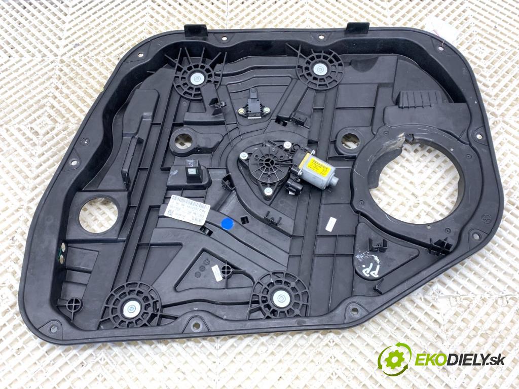 HYUNDAI TUCSON SUV 2015 85 kW 1.7 CRDi 1685 mechanismus okna pravý přední část 82460-D7000 82480-D7880